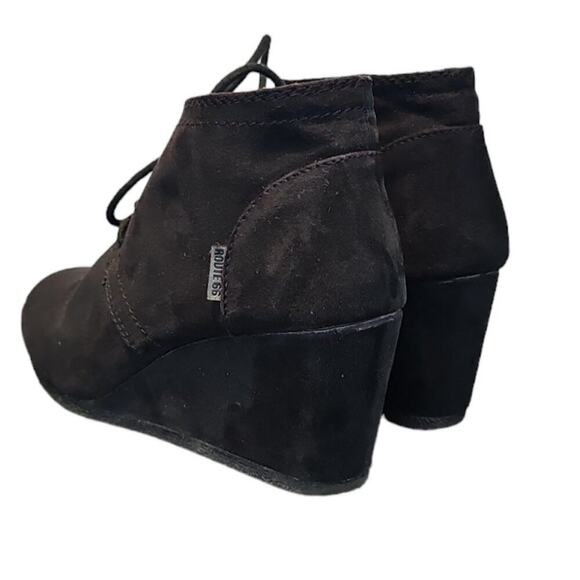 Route 66 Emerson Black Lace-Up Wedge Heel Ankle Bootie Women's Size 7M - Picture 2 of 13